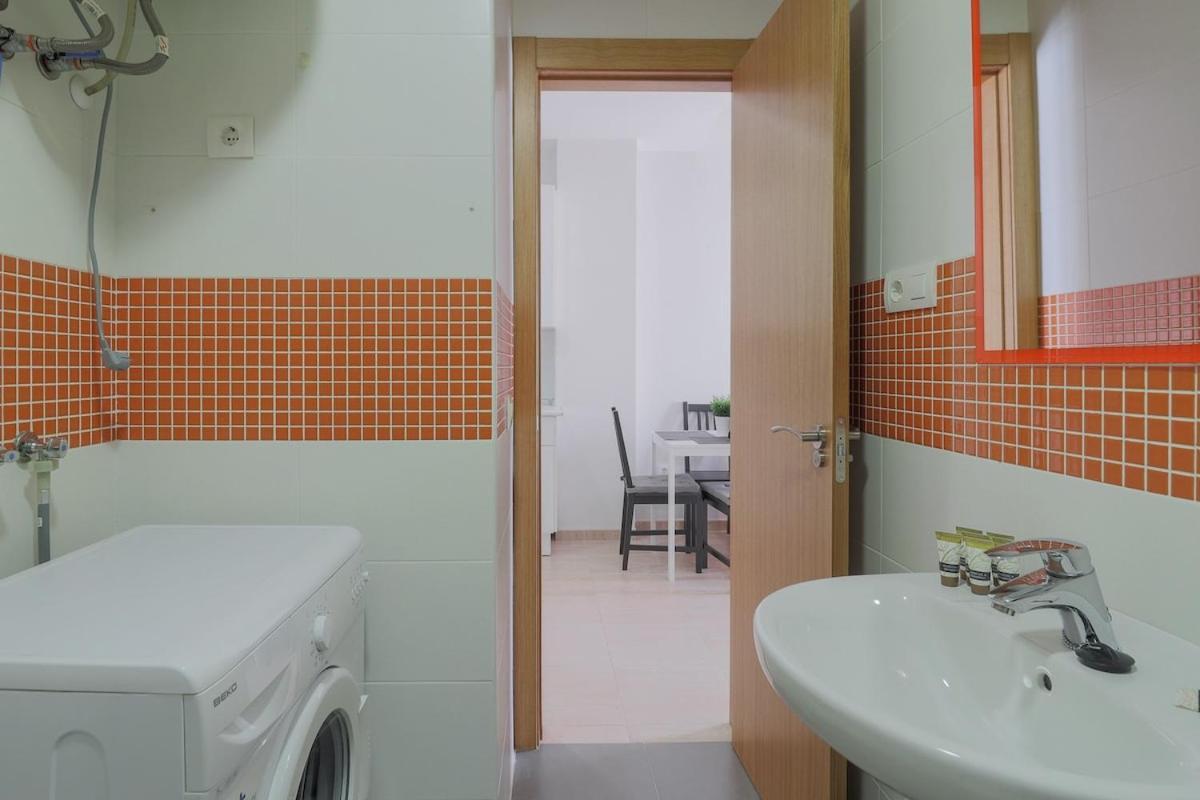 C33 - Malaga Soho Cute Apartment Luaran gambar