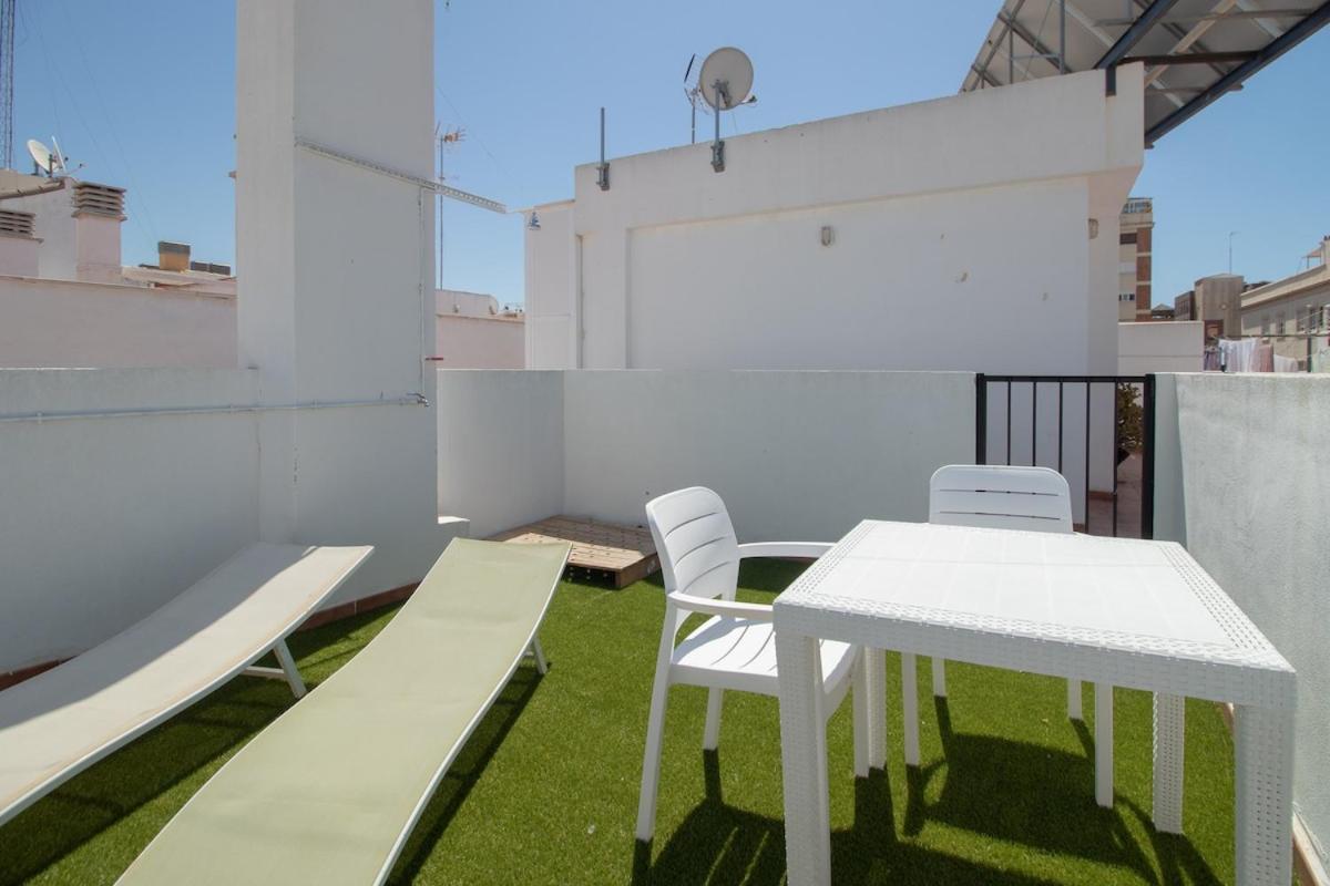 C33 - Malaga Soho Cute Apartment Luaran gambar